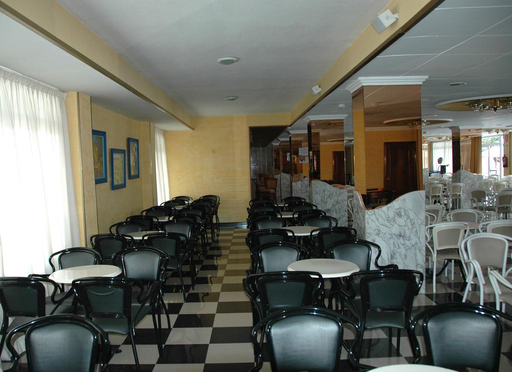 Santa Monica Playa Hotel Salou Ngoại thất bức ảnh